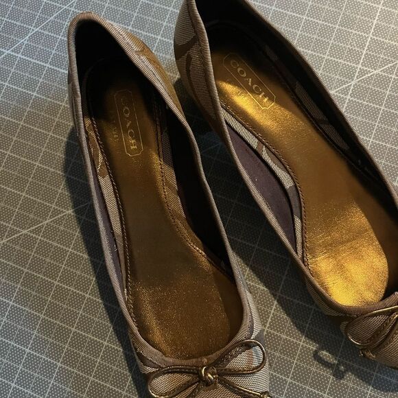 Authentic Coach Odella Block Heel Bow Accent - Picture 3 of 10